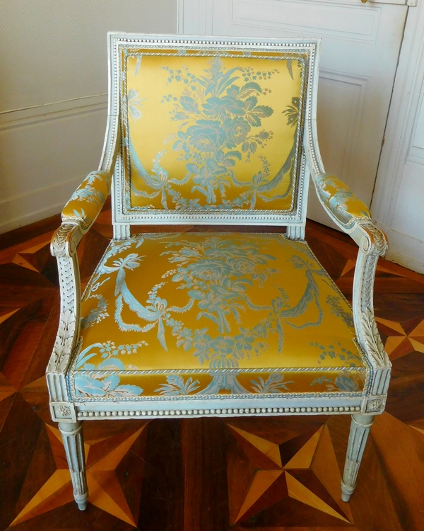 Pluvinet : mobilier de salon 4 pièces d'époque Louis XVI, damas de soie jaune - estampillé